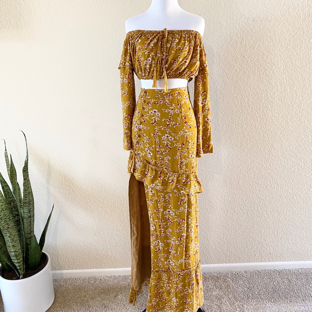 Luna B Floral Crop Top Skirt Set Etophe Studios